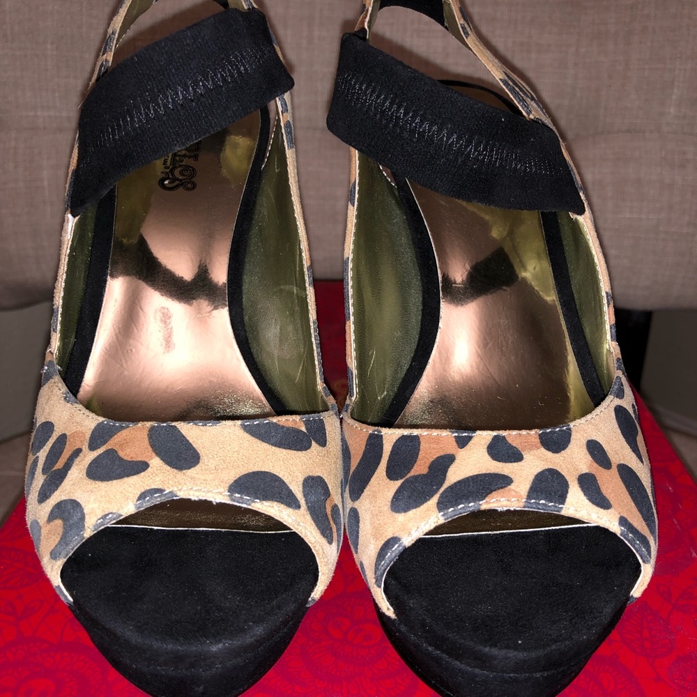Cheetah High heels - Picture 4 of 6